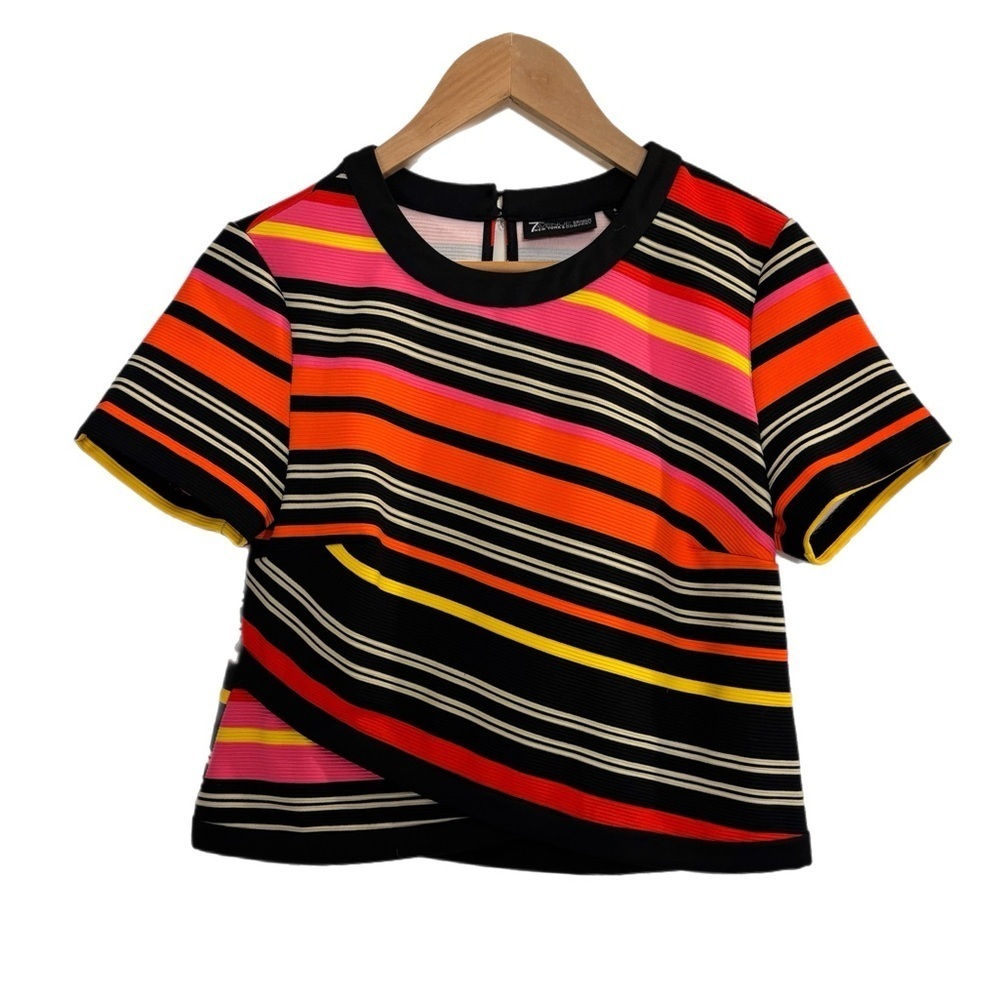 New York & company diagonal striped abstract short sleeve top